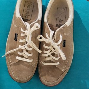 Simple Suede  Sneakers sz9